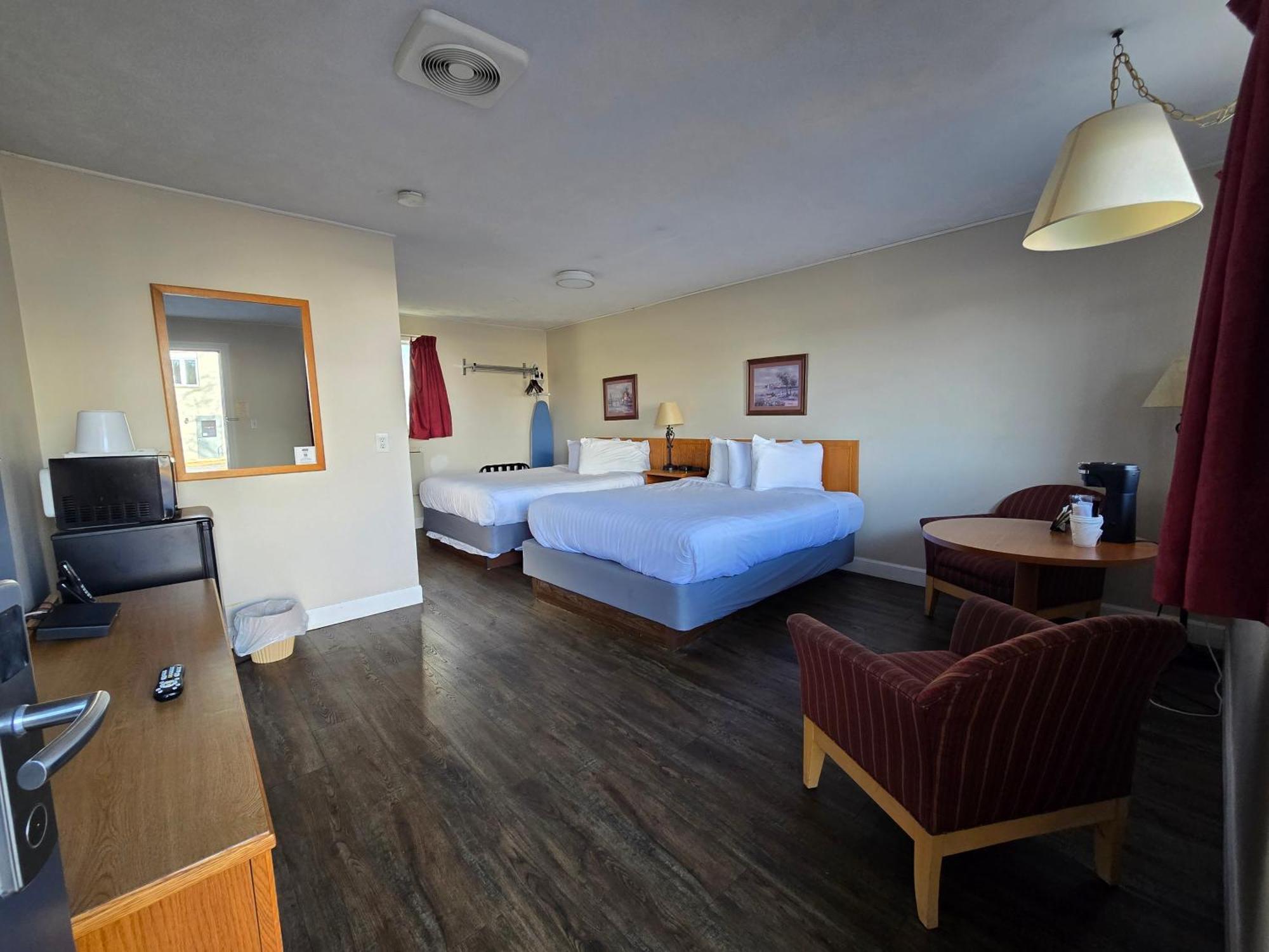Travelodge By Wyndham Port Elgin Esterno foto