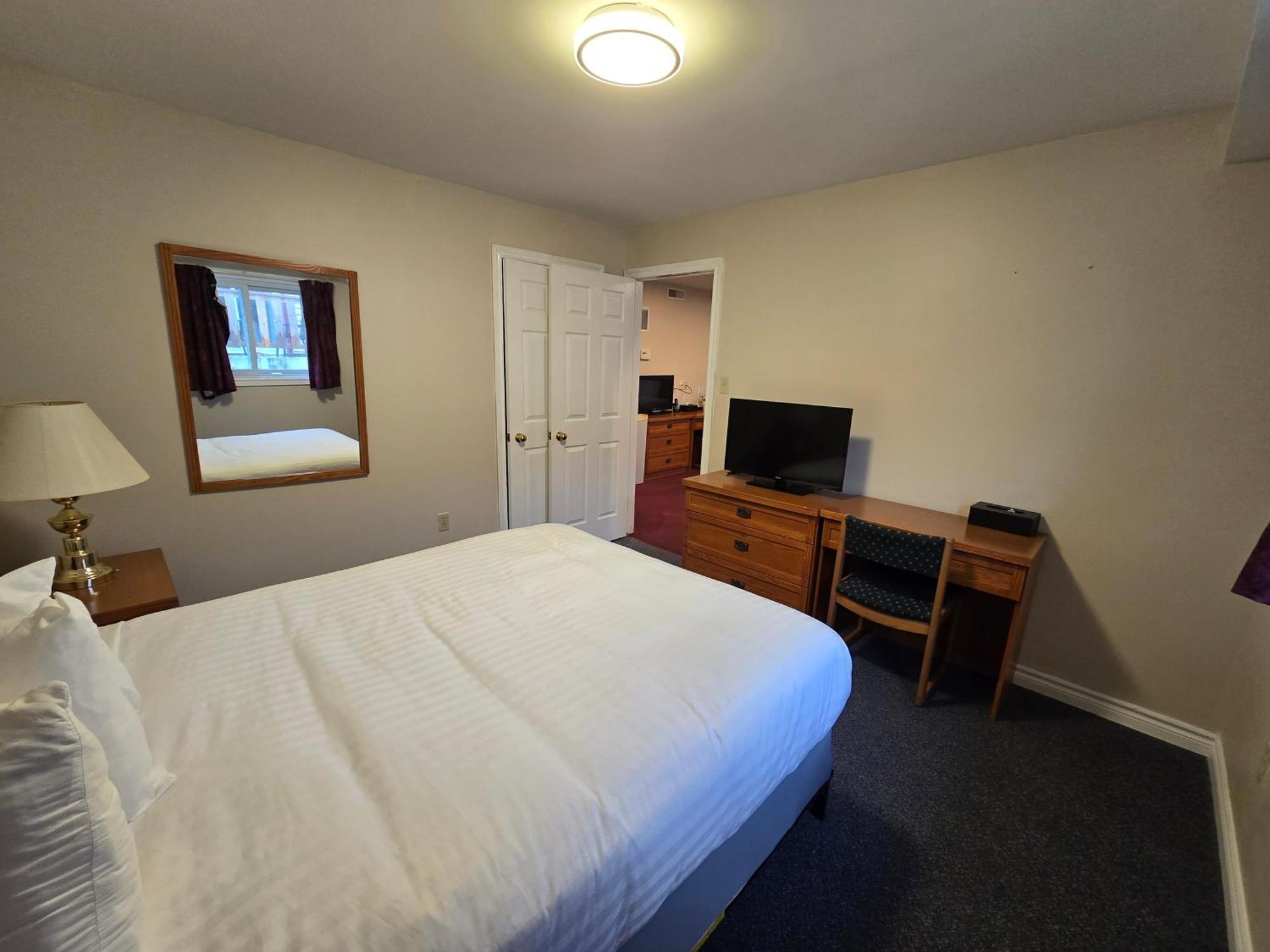 Travelodge By Wyndham Port Elgin Esterno foto